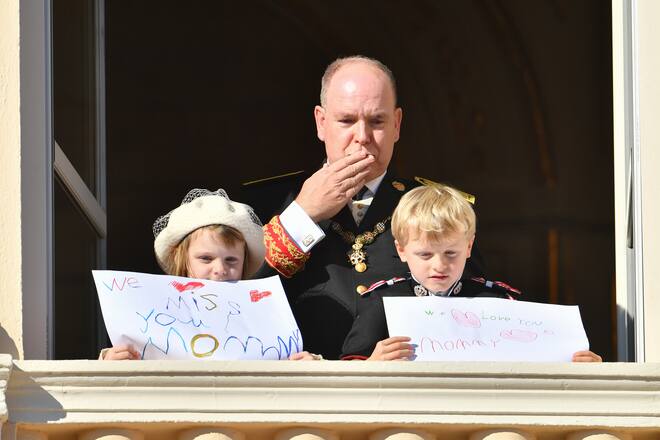 MONTE-CARLO, MONACO - NOVEMBER 19: (EDITORS NOTE : NO TABLOIDS). Prince Albert II of Monaco with his children Princess Gabriella of Monaco and Prince Jacques of Monaco appear at the Palace balcony during the Monaco National Day Celebrations on November 19, 2021 in Monte-Carlo, Monaco. (Photo by Stephane Cardinale - Corbis/Corbis via Getty Images)