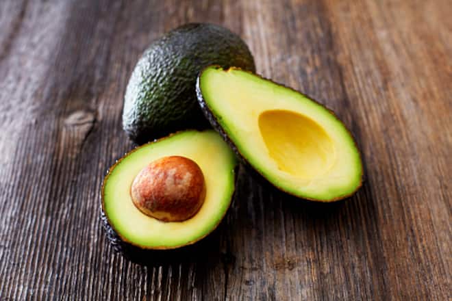 Avocado enthalten gesundes Fett