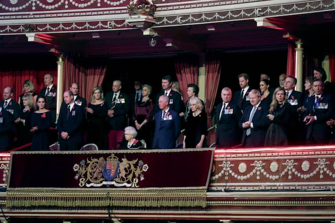 Charles, Prince of Wales und Camilla, Duchess of Cornwall, William, Duke of Cambridge und Catherine, Duchess of Cambridge, Edward, Earl of Wessex und Sophie, Countess of Wessex, Anne, Princess Royal.