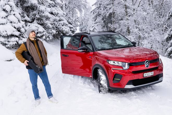 James Gruntz blickt freudig seinen Konzerten und der Festival-Saison entgegen.