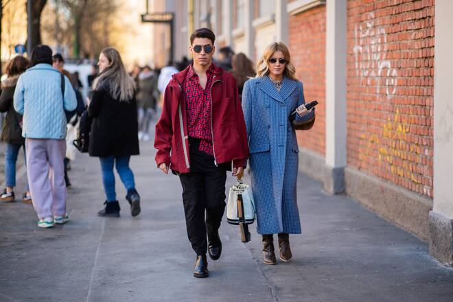 MILAN, ITALY - JANUARY 14: Guests seen outside Fendi during Milan Menswear Fashion Week Autumn/Winter 2019/20 on January 14, 2019 in Milan, Italy. (Photo by Christian Vierig/Getty Images)
