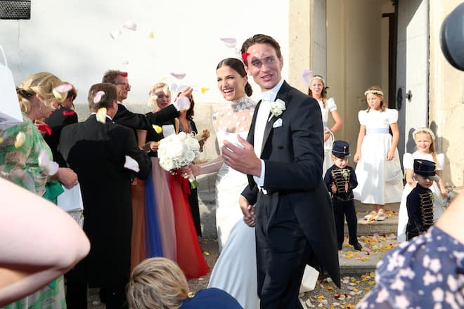 VIENNA, AUSTRIA - SEPTEMBER 3: (EDITORS NOTE: EXCLUSIVE COVERAGE - DOUBLE RATES): Bride Mia Rohla and Bridegroom August-Frederik Prinz zu Sayn-Wittgenstein-Berleburg during their wedding at Pfarrkirche St. Nikolaus on September 3, 2022 in Wolfpassing near Vienna, Austria. (Photo by Gisela Schober/Getty Images)