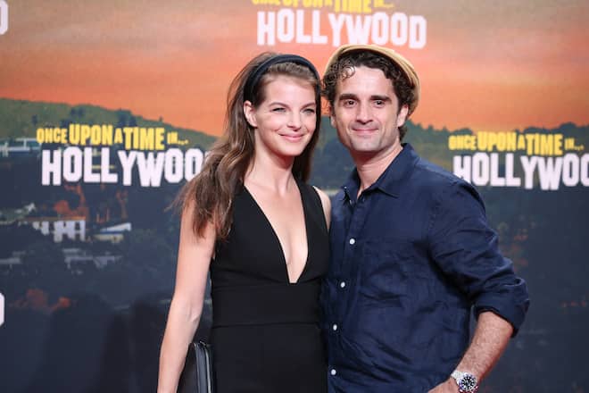 BERLIN, GERMANY - AUGUST 01: Yvonne Catterfeld and her husband Oliver Wnuk during the premiere of "Once Upon A Time... In Hollywood" at CineStar on August 1, 2019 in Berlin, Germany. (Photo by Gisela Schober/Getty Images)