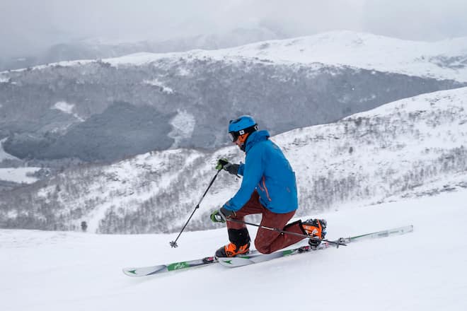Kronprinz Haakon (NO), besucht Firmen in der Gemeinde Stranda.Stranda, Norwegen. 28. Januar 2016Hier steht er auf Skiern im Strandafjellet.