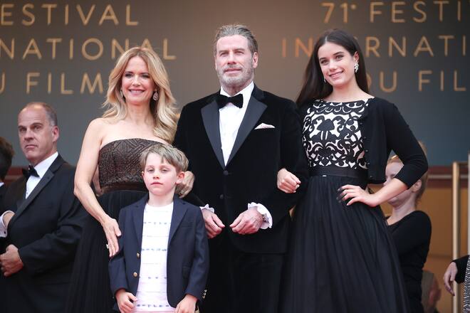 CANNES, FRANCE - MAY 15: Kelly Preston (L) and John Travolta of "Gotti" pose with their children Ella Bleu Travolta (R) and Benjamin Travolta at the red carpet screening of "Solo: A Star Wars Story" during the 71st annual Cannes Film Festival at Palais des Festivals on May 15, 2018 in Cannes, France. (Photo by Gisela Schober/Getty Images)