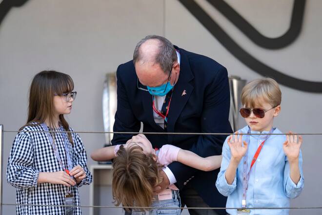 MONACO, MONACO - MAY 08: HSH Prince Albert II of Monaco, Prince Jacques, Princess Gabriella and Kaia Rose Wittstock attends the ABB FIA Formula E Monaco E-Prix on May 08, 2021 in Monaco, Monaco. (Photo by Arnold Jerocki/WireImage)