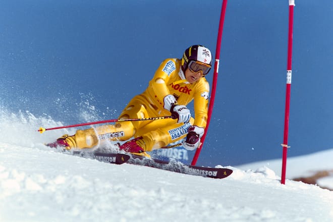 Vreni Schneider am 25. Maerz 1995 in Aktion im Riesenslalom bei den Ski Alpin Schweizermeisterschaften in Les Crosets, Kanton Wallis. (KEYSTONE/Fabrice Coffrini)