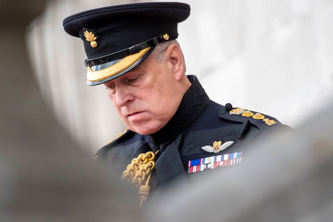 . 04/01/2022. London, United Kingdom. September 2019 FILE PIC of Prince Andrew, The Duke of York, at a memorial to celebrate the 75th anniversary of the liberation of Bruges in his role as Colonel of the Grenadier Guards. PUBLICATIONxINxGERxSUIxAUTxHUNxONLY xi-Imagesx IIM-22976-0018