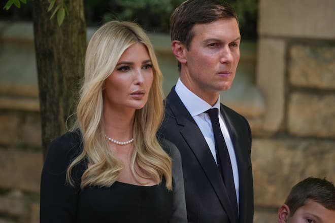 Funeral Held For Ivana Trump In New York City Ivanka Trump, Jared Kushner, Eric Trump and family arrive at the funeral of Ivana Trump at St. Vincent Ferrer Roman Catholic Church July 20, 2022 in New York City. Ivana Trump, the first wife of former president Donald Trump, died at the age of 73 after a fall down the stairs of her Manhattan home. New York City United States PUBLICATIONxNOTxINxFRA Copyright: xJohnxNacionx originalFilename: nacion-funeralh220720_npIKR.jpg