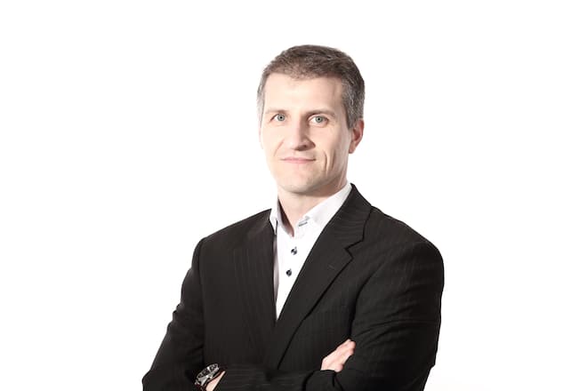 Dr. Martin Loertscher