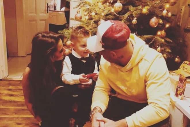 Sarah und Pietro Lombardi mit Sohn Alessio an Weihnachten 2017