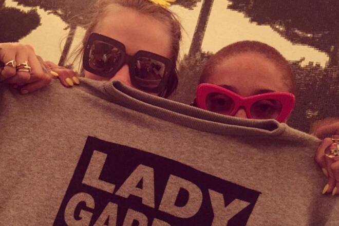 InstaTrend Lady Garden