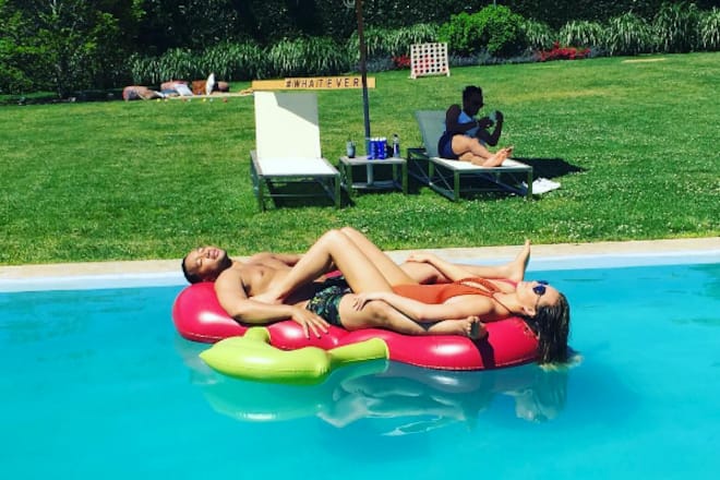 instatrend pool floats