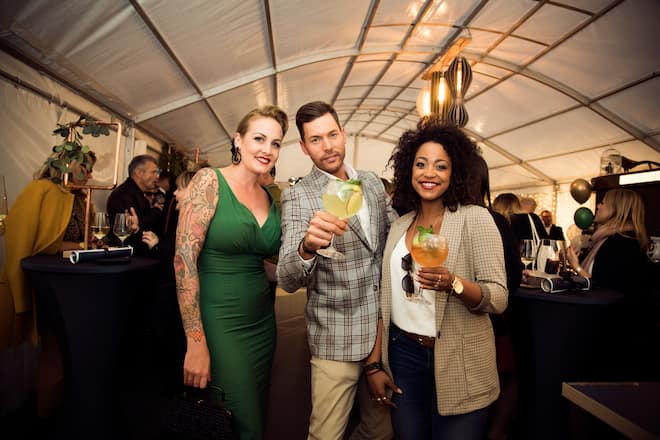 SI_Martin Dürrenmatt Eröffnung_Zoe Scarlett, Reto Hanselmann, Fabienne Louves