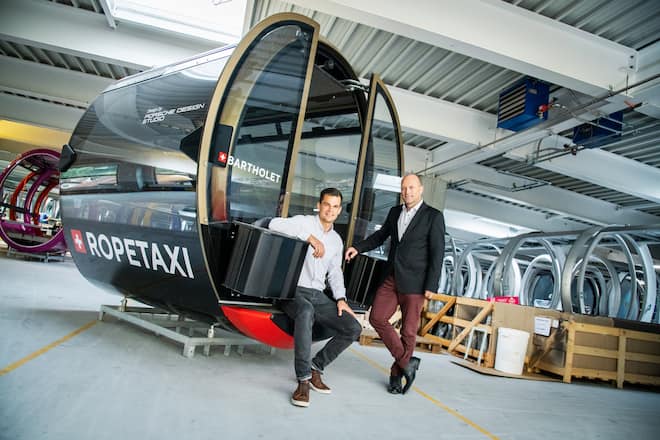 Parick Küng mit seiner Familie 2020