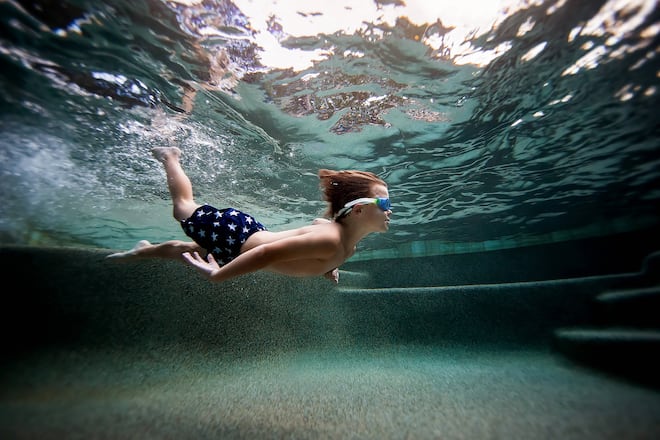Badespass pur: Doch ausgerechnet im Kinderschwimmbecken können besonders viele Keime lauern.