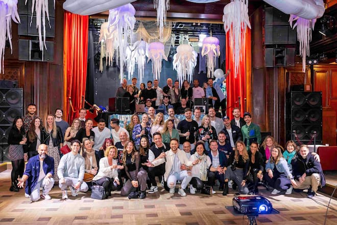 Michael Graber im Kreise seiner 80 «Herzensmenschen».