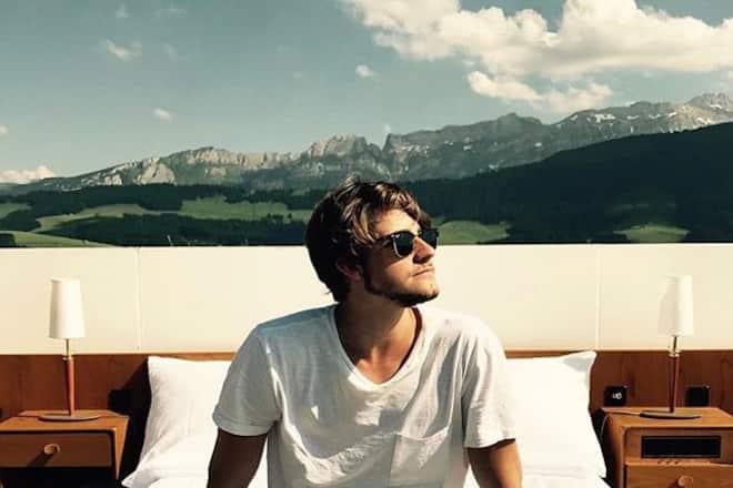 Instagram Damian Lynn Music