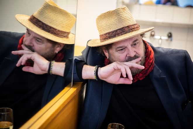 Büne Huber, Patent Ochsner