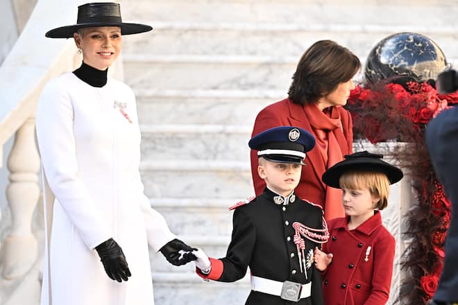 MONTE-CARLO, MONACO - NOVEMBER 19: (EDITORS NOTE : NO TABLOIDS). (L-R) Princess Charlene of Monaco, Princess Stephanie of Monaco, Prince Jacques of Monaco and Princess Gabriella attend the Monaco National Day on November 19, 2022 in Monte-Carlo, Monaco. (Photo by David Niviere/PLS Pool/Getty Images)