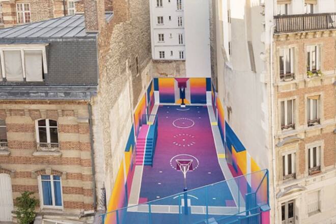 Basketball-Platz in Paris.