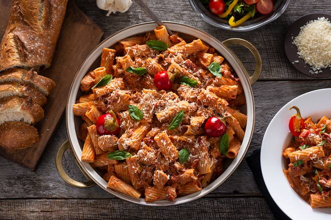 Rigatoni with Chicken and Marinara Sauce (Chicken Riggies)