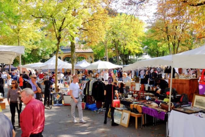 Bürkliplatz Flohmarkt in Zürich