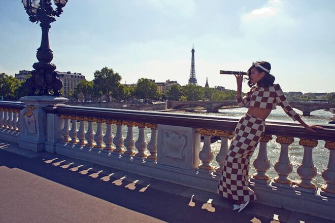 Nicole Warne by Zanita Morgan