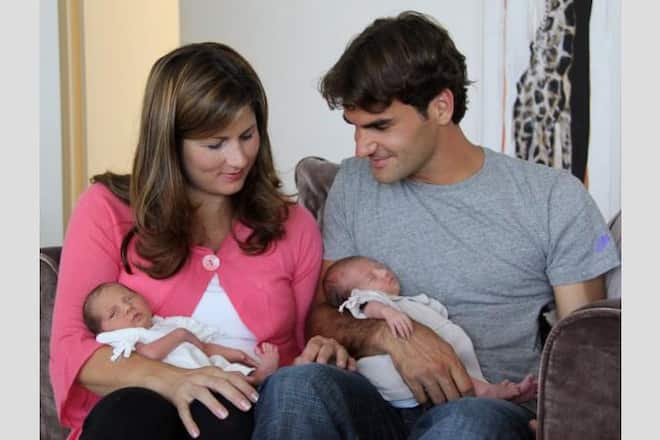 Roger und Mirka Federer mit Charlene & Myla