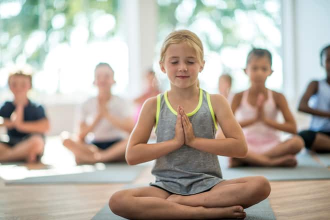Yoga, Kinder
