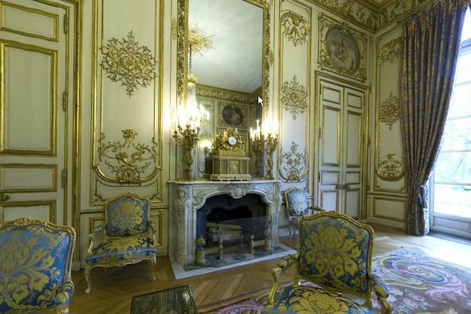 Sarkozy_Bruni_Palast_salonpompadur