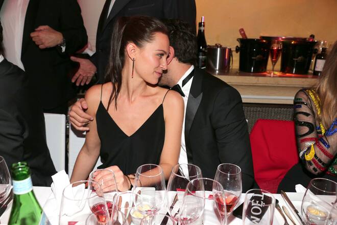 Elyas M'Barek (Fack Ju Göhte) Freundin 2015 Julia