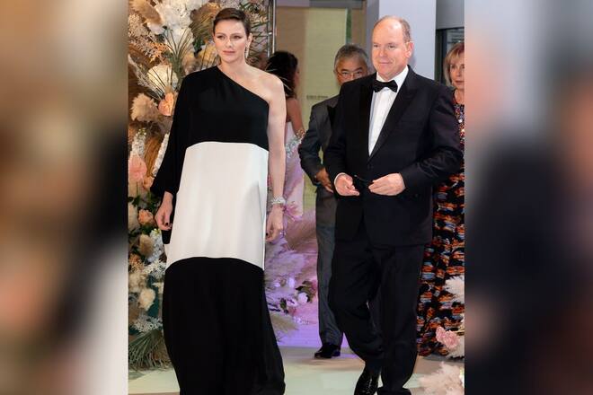 Charlène von Monaco und Fürst Albert II. machten sich für das Galadinner schick.