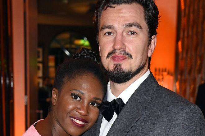 Motsi Mabuse und ihr Ehemann Evgenij Voznyuk unterstützen die Menschen im ukrainischen Grenzgebiet.