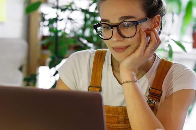 Es lohnt sich, auch auf Laptop und Smartphone mal wieder aufzuräumen.