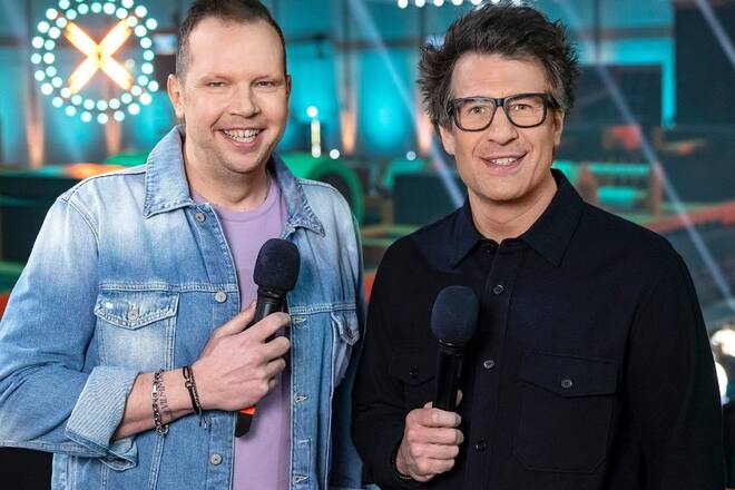 Die Moderatoren von «Big Bounce - Die Trampolin Show»: Wolff-Christoph Fuss (l.) und Daniel Hartwich (r.).