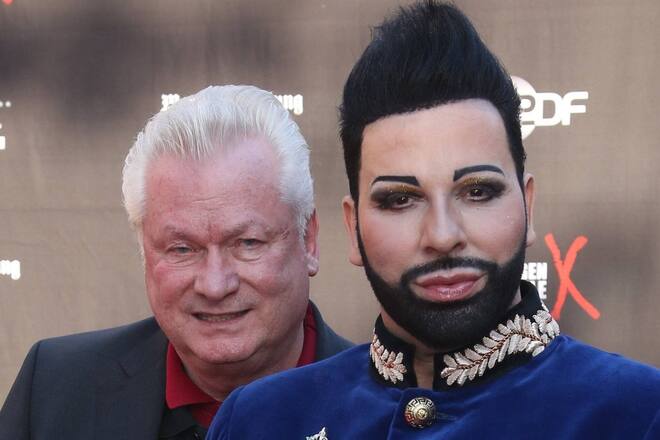 Dieter Schroth und Harald Glööckler (re.) kamen vor mehr als 35 Jahren zusammen.