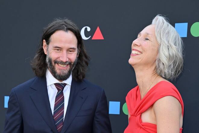 Keanu Reeves und Alexandra Grant haben Grund zum Strahlen.