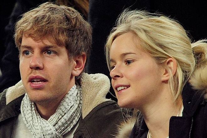 Eines der ganz wenigen gemeinsamen Bilder in der Öffentlichkeit: Sebastian Vettel mit seiner damaligen Freundin Hanna Prater im Jahr 2012 im Stadion des FC Barcelona.
