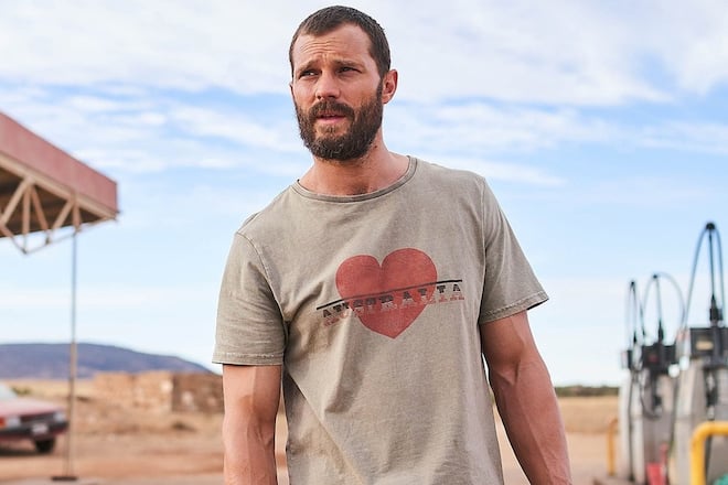 Jamie Dornan ist in der neuen Serie "The Tourist - Duell im Outback" im ZDF zu sehen.