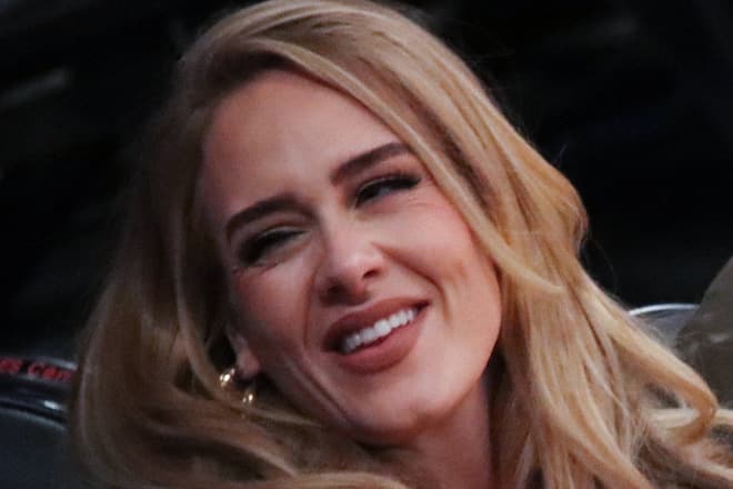 Scheint glücklich wie nie: Sängerin Adele.