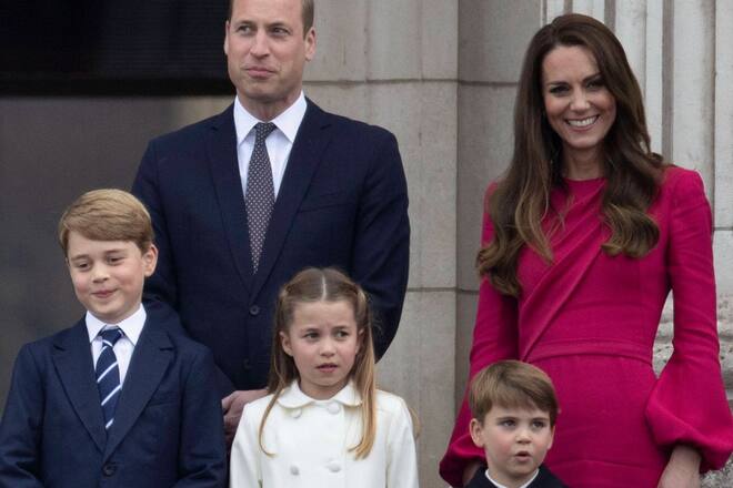 Familie Cambridge (v.l.): Prinz George, Prinz William, Prinzessin Charlotte, Prinz Louis und Herzogin Kate.