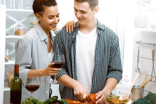 Auch nach einem harten Arbeitstag kann am Abend noch ein leckeres Gericht am Herd entstehen.