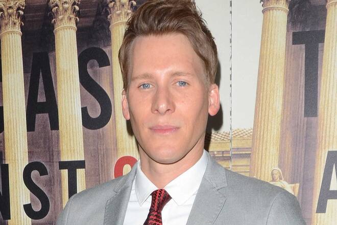 Dustin Lance Black muss sich von einer Kopfverletzung erholen.
