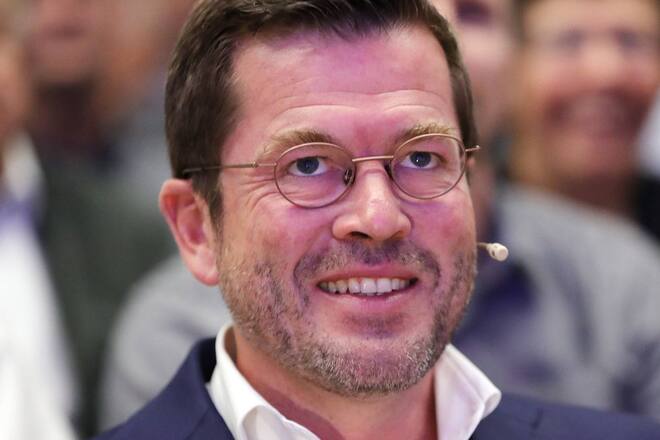 Karl-Theodor zu Guttenberg moderiert mit Thomas Gottschalk «Menschen, Bilder, Emotionen».