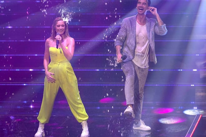 Helene Fischer und Florian Silbereisen machen sich in der ARD-Show «Das grosse Schlagerjubiläum» nass.