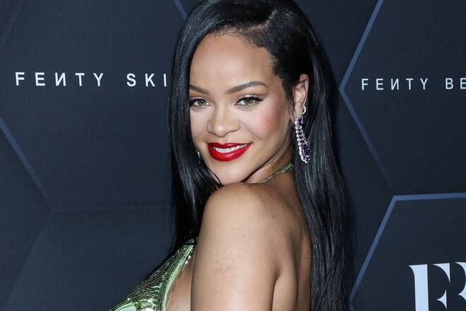 Rihanna meldet sich zurück.