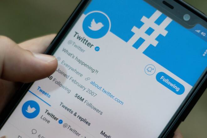 Auf Twitter wird künftig ein neues Symbol die Echtheit offizieller Accounts bestätigen.