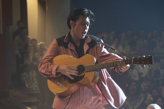 Austin Butler als Elvis Presley.