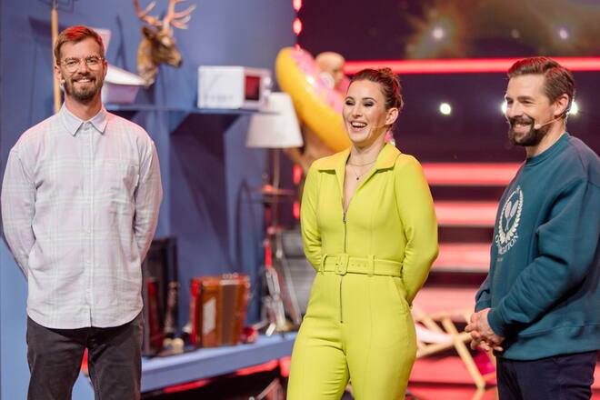 Joko Winterscheidt (li.), Moderatorin Jeannine Michaelsen und Klaas Heufer-Umlauf in «Das Duell um die Welt».